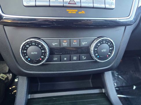 Used 2019 Mercedes-Benz GLS 450 4MATIC image 31