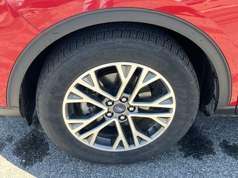 Used 2020 Ford Escape SEL AWD/4WD image 14