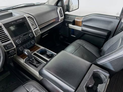 Used 2016 Ford F150 Lariat image 31