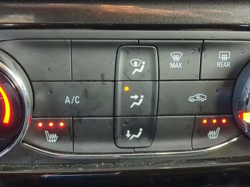 Used 2024 Chevrolet TrailBlazer LT w/ LT Cold Weather Package image 22