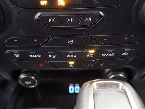 Certified 2019 Ford Ranger XLT w/ Equipment Group 302A Luxury image 29