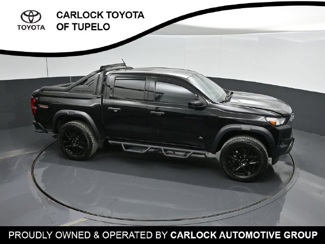 Used 2025 Chevrolet Colorado Trail Boss w/ Midnight Edition AWD/4WD image 45