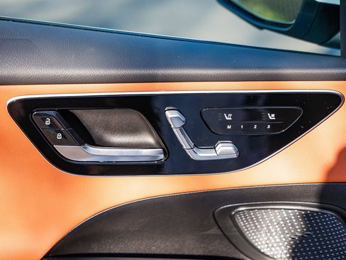 New 2026 Mercedes-Benz C 300 Sedan image 22