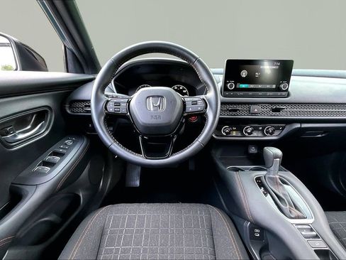 Used 2025 Honda HR-V Sport image 9