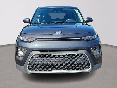 Used 2021 Kia Soul S image 2