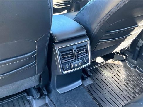 Used 2022 Subaru Forester Touring image 10