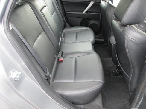 Used 2013 MAZDA MAZDA3 i Grand Touring image 24