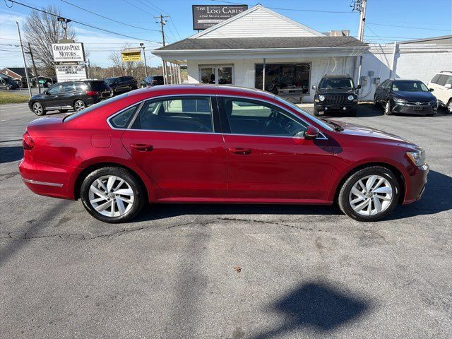 Used 2018 Volkswagen Passat 2.0T SE FWD image 7