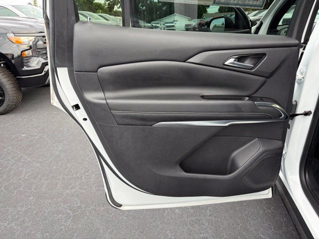 Used 2024 Chevrolet Traverse LS FWD image 13