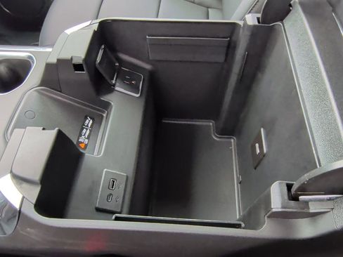 New 2026 GMC Sierra 1500 SLT image 35