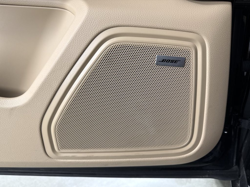 Certified 2024 Porsche Macan S w/ Premium Plus Package AWD/4WD image 35