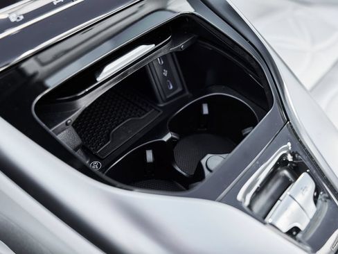 Used 2026 Mercedes-Benz Maybach SL 680 image 67