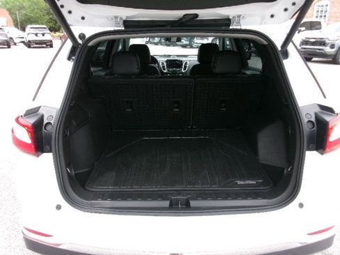 Used 2021 Chevrolet Equinox Premier FWD image 15