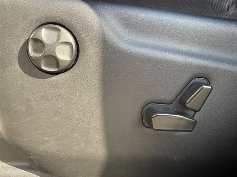 Used 2015 Jeep Grand Cherokee Summit image 23