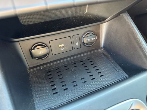 Used 2022 Hyundai Kona Limited FWD image 22