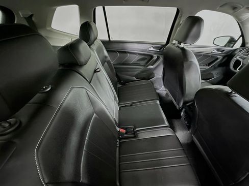 Used 2024 Volkswagen Tiguan SE image 26