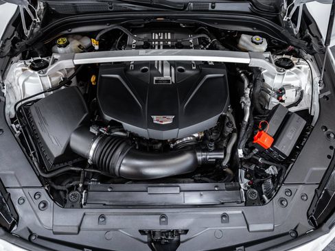 Used 2022 Cadillac CT5 V Blackwing w/ Carbon Fiber Package 2 RWD image 15