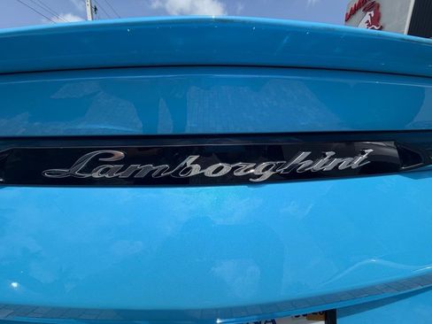 Used 2022 Lamborghini Urus AWD/4WD image 12