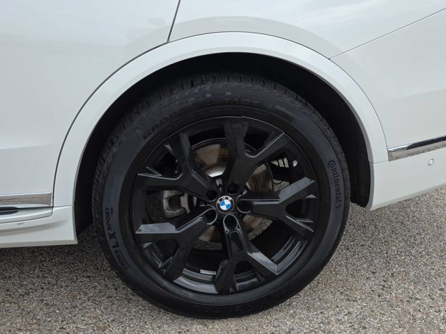 Used 2026 BMW X7 xDrive40i AWD/4WD image 37