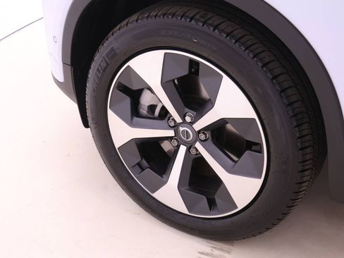 New 2026 Volvo XC40 B5 Plus w/ Protection Package Premier image 9