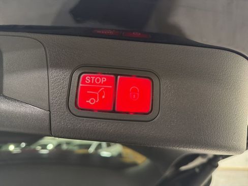 Used 2023 Mercedes-Benz EQB 250+ 250+ image 38