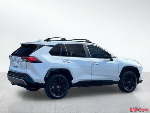 Certified 2024 Toyota RAV4 SE w/ Convenience Package AWD/4WD image 7