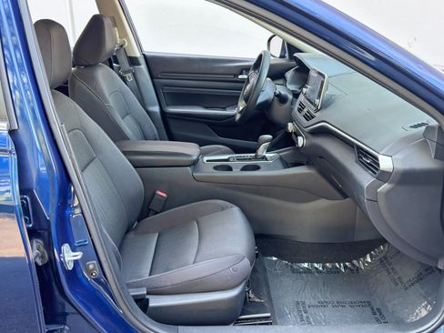 Used 2019 Nissan Altima 2.5 S FWD image 14