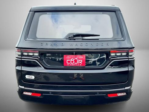 Used 2022 Jeep Grand Wagoneer Series II image 7