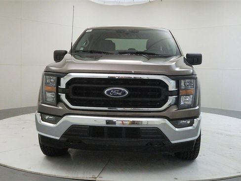 Used 2023 Ford F150 XLT image 2