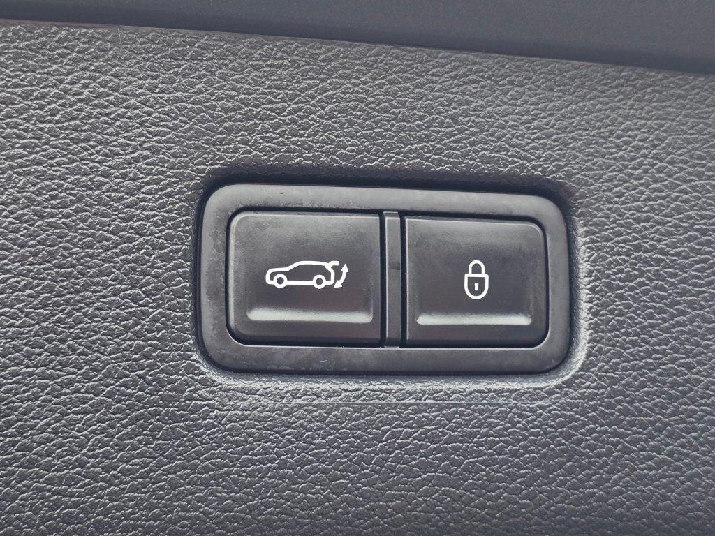 Used 2025 Genesis GV80 2.5T Standard AWD/4WD image 25