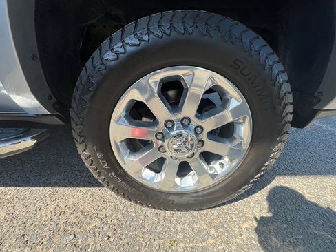 Used 2019 RAM 3500 Laramie AWD/4WD image 10