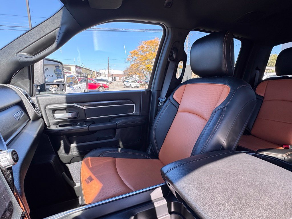Certified 2024 RAM 2500 Big Horn w/ Night Edition AWD/4WD image 15