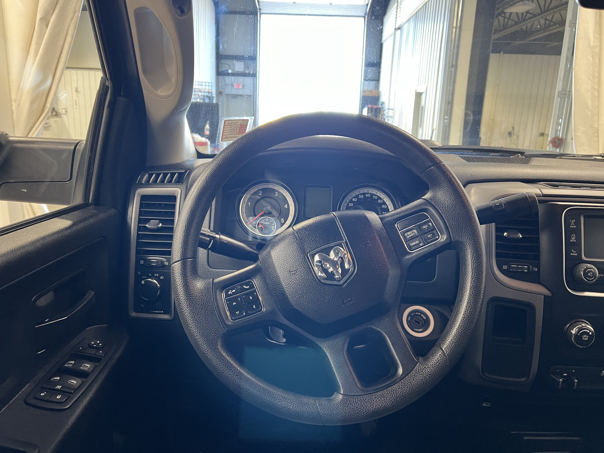 Used 2015 RAM 2500 Tradesman w/ Chrome Appearance Group AWD/4WD image 11