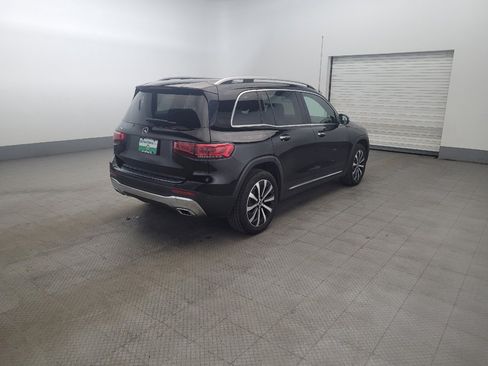 Used 2020 Mercedes-Benz GLB 250 w/ Premium Package image 9