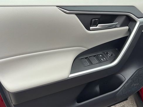 New 2025 Toyota RAV4 XLE image 22