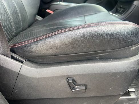 Used 2015 Dodge Grand Caravan R/T w/ Driver Convenience Group FWD image 12