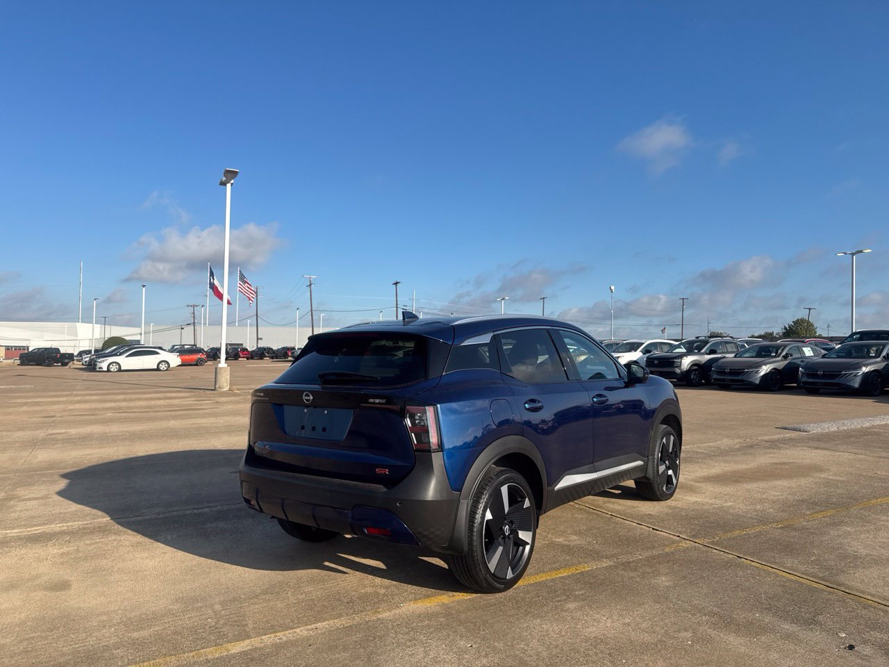 Certified 2025 Nissan Kicks SR FWD image 27