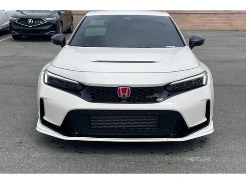 Used 2025 Honda Civic Type R image 8