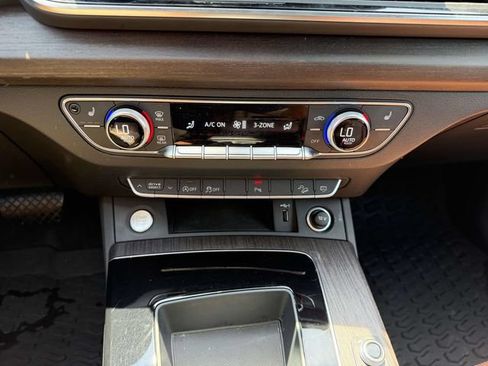 Certified 2023 Audi Q5 2.0T Premium w/ Convenience Package AWD/4WD image 23