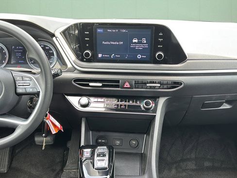 Used 2023 Hyundai Sonata SE FWD image 18