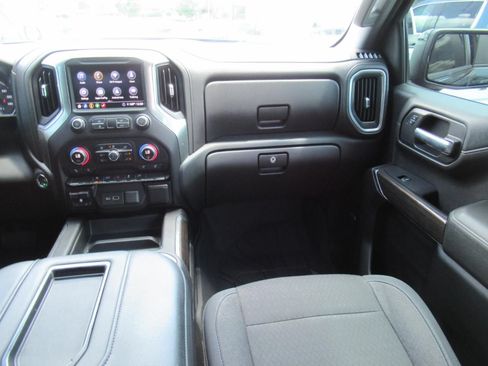 Used 2020 Chevrolet Silverado 1500 RST AWD/4WD image 15