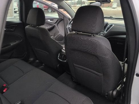 Used 2021 Chevrolet Malibu LT image 35