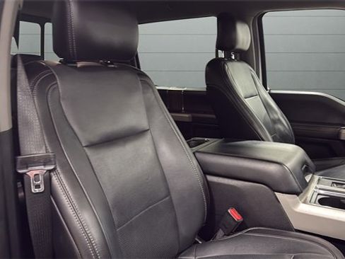 Used 2017 Ford F150 Lariat w/ Equipment Group 501A Mid image 31