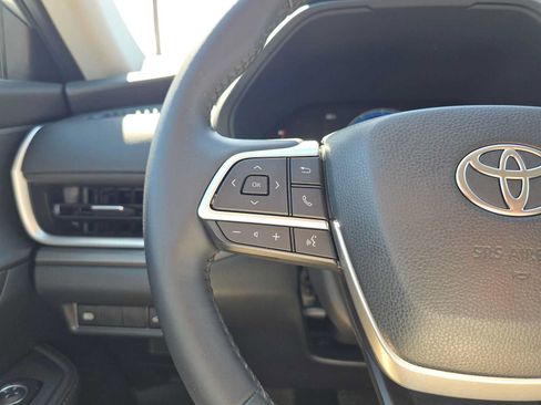 Certified 2026 Toyota Grand Highlander FWD image 32