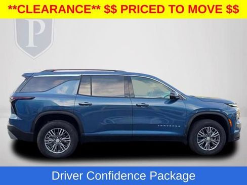 New 2026 Chevrolet Traverse LT w/ Driver Confidence Package FWD image 5