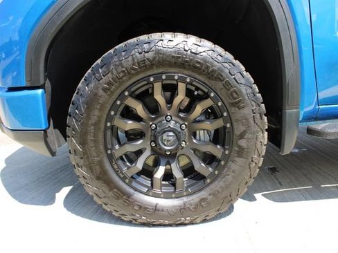 Used 2024 GMC Sierra 1500 AT4 w/ Technology Package AWD/4WD image 36