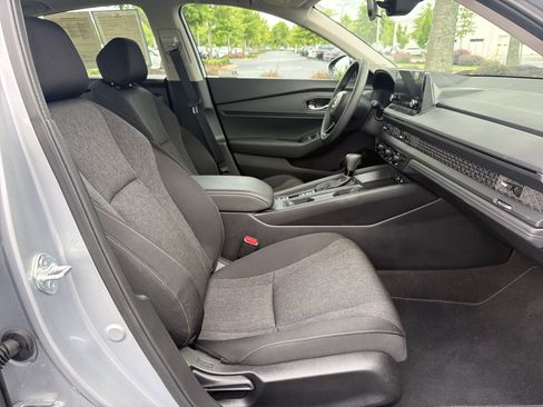 Certified 2025 Honda Accord SE image 31