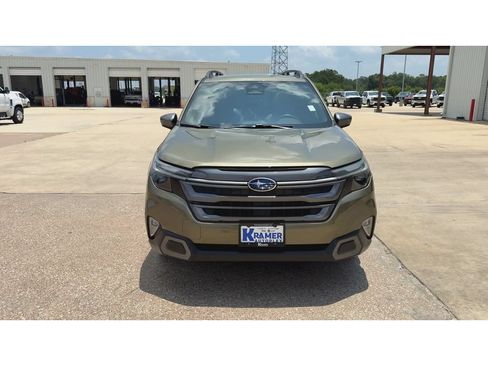Used 2025 Subaru Forester Limited w/ Popular Package #2 AWD/4WD image 3