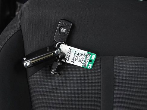 Used 2022 Kia K5 LX image 24