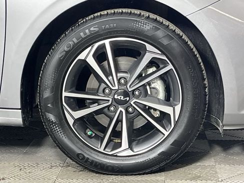 Certified 2024 Kia Forte LXS w/ LXS Technology Package image 10